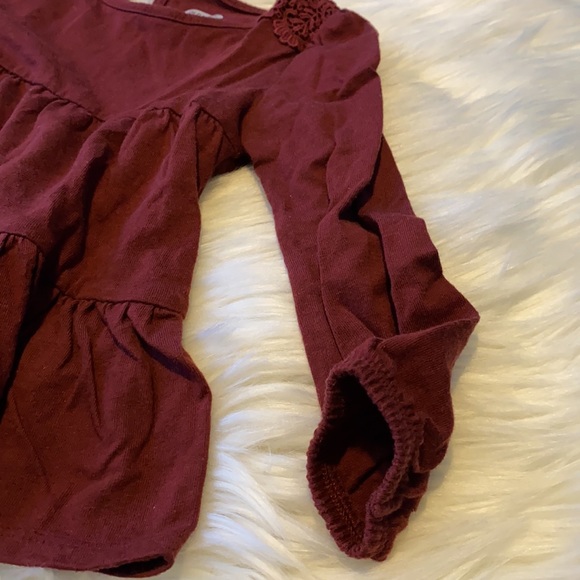 Blouse for your little girls color burgundy  from Old Navy perfect for 2T 😍❤️ - Picture 2 of 7